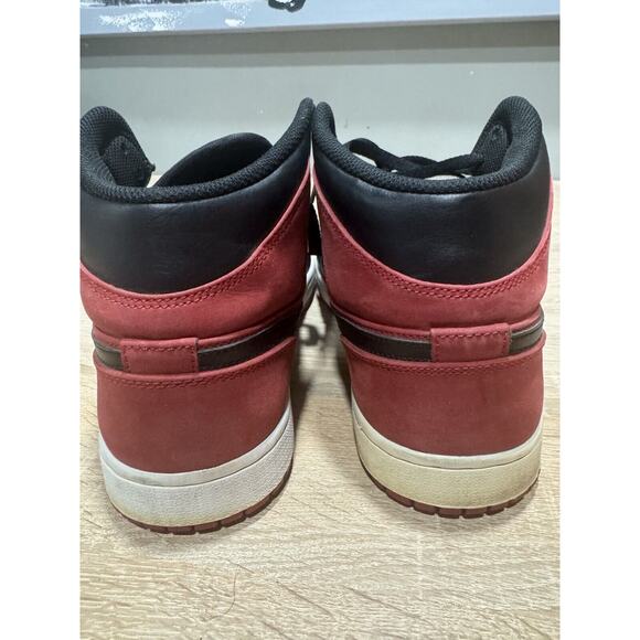 Size 11 - Air Jordan 1 Mid Reverse Banned - Picture 3 of 5